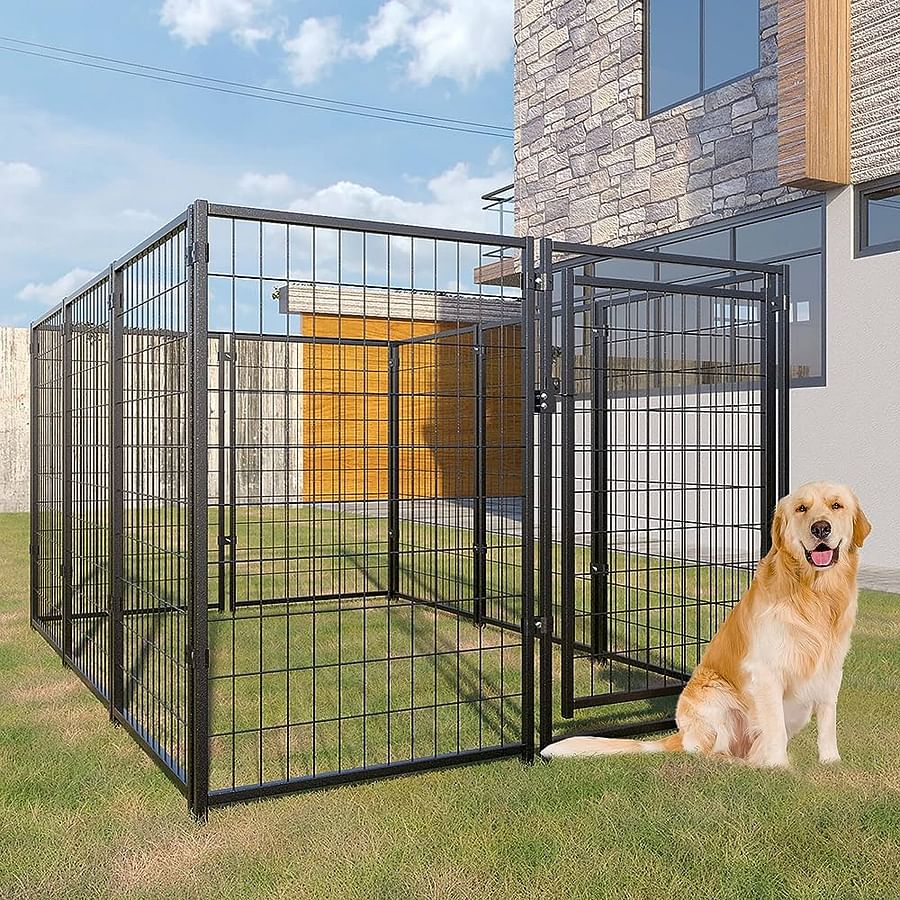 Different types of secure and aesthetically pleasing dog run fencing